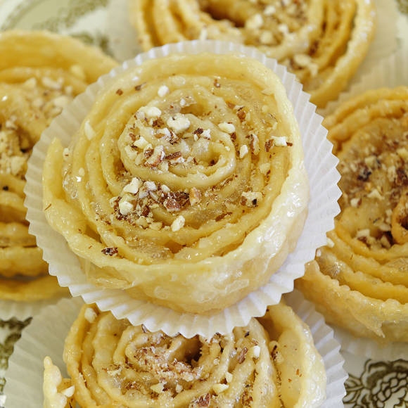 Honey Dipped Spiral Pastries Kserotigano