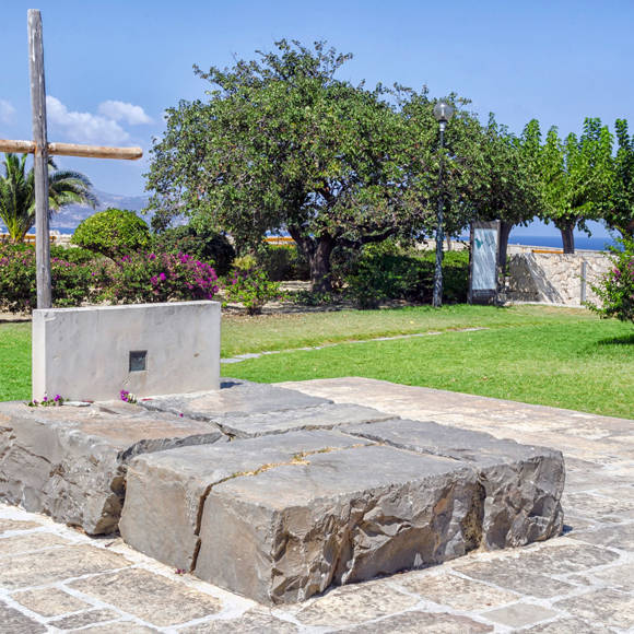 Kazantzakis Grave